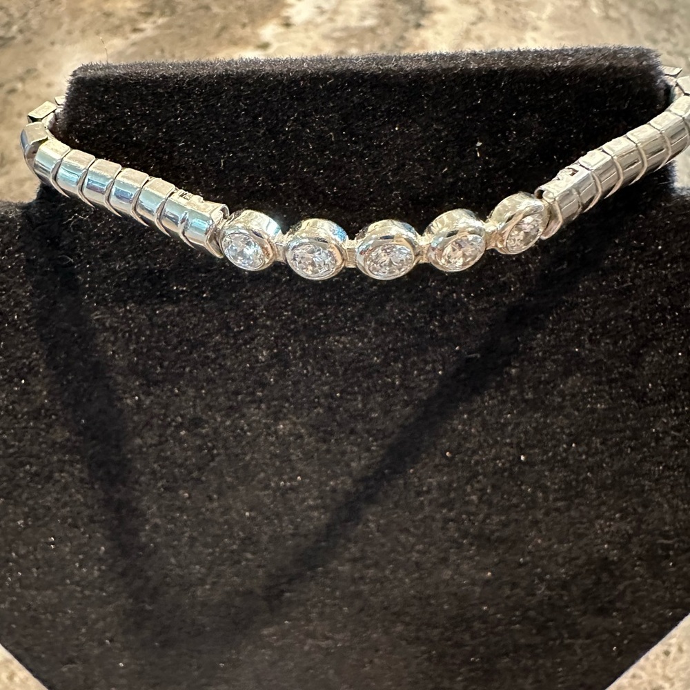 Energetix Elegant Silver Necklace with Crystal Accents magnetic jewerly